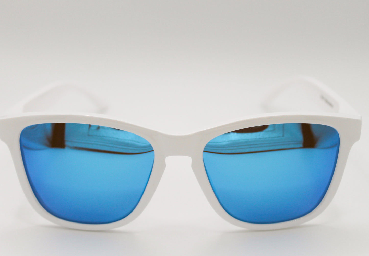 Polarised White/Blue Sunglasses